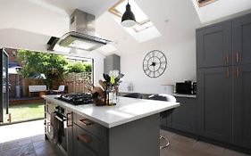 Modern, Chic 2Br Townhouse In Central Oxford