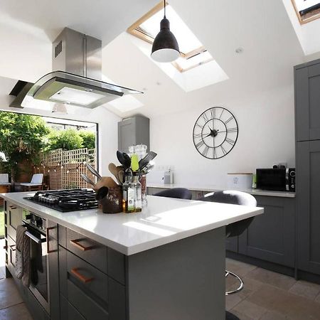 Modern, Chic 2Br Townhouse In Central Oxford Exterior photo