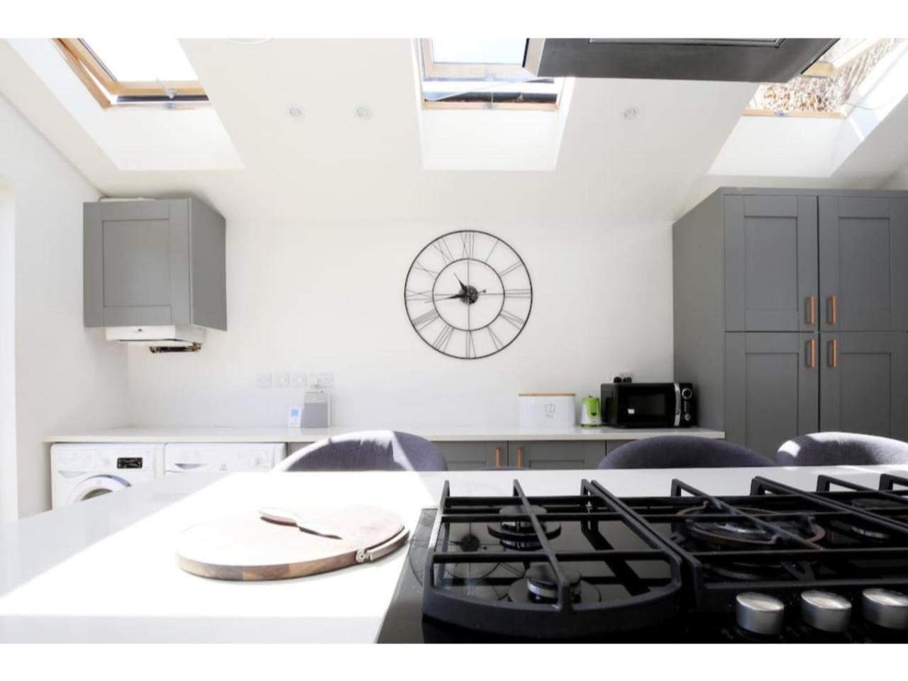 Modern, Chic 2Br Townhouse In Central Oxford Exterior photo